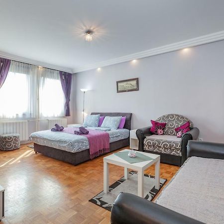 Apartment Gloria Belgrád Kültér fotó